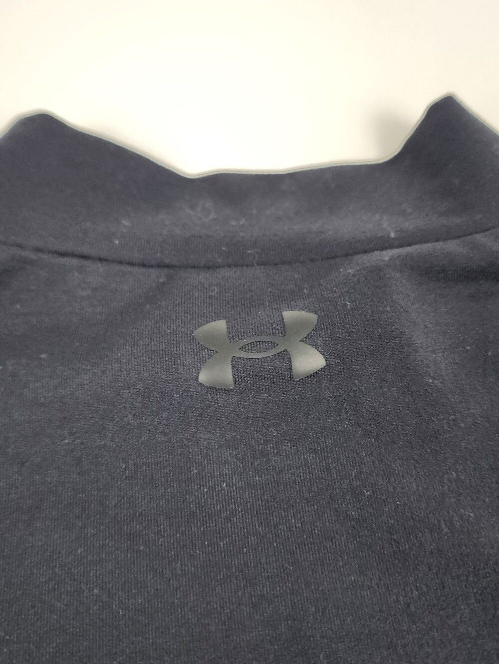 Under Armour Womens XS Fitted Long Sleeve Athletic Shirt Black Compression Top - Picture 6 of 6